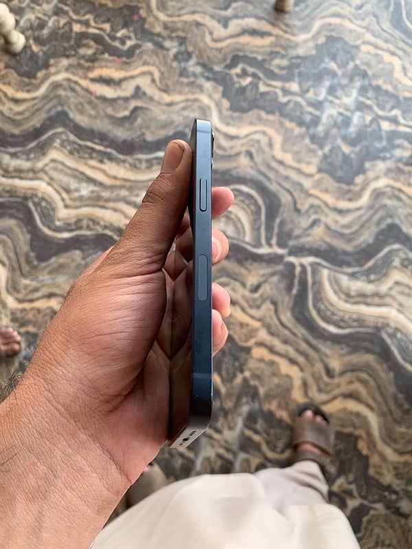 iPhone 13 lush condition 10