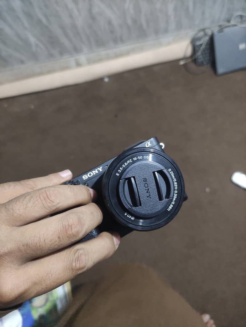 Sony Alpha a6400 Mirrorless Digital Camera with kit lense 5