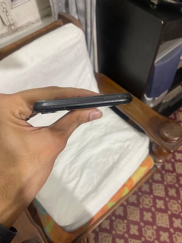 INFINIX SMART 3 halka se screen tuti hai baki tamper hai 2/32 all ok 1