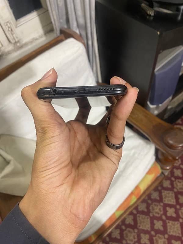 INFINIX SMART 3 halka se screen tuti hai baki tamper hai 2/32 all ok 2