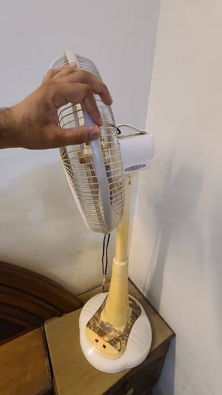 West Point Battrey Fan | Good Condition 0