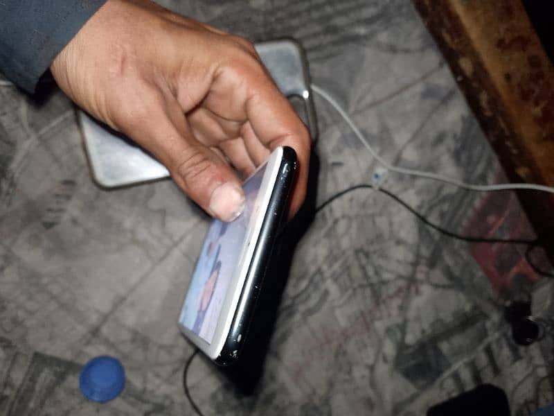 iphone 7plus PTA apord panel chach hai archnal wala hai butter chach 10