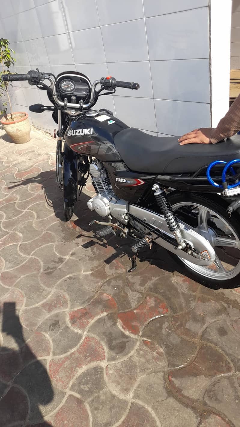 Suzuki GD 110 Model 2022 4