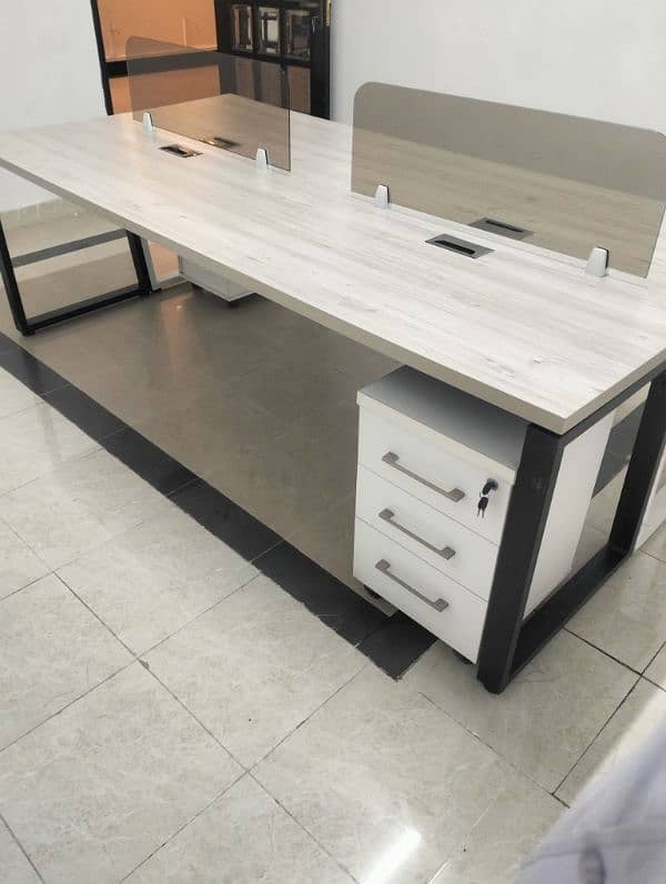 IT Table 0