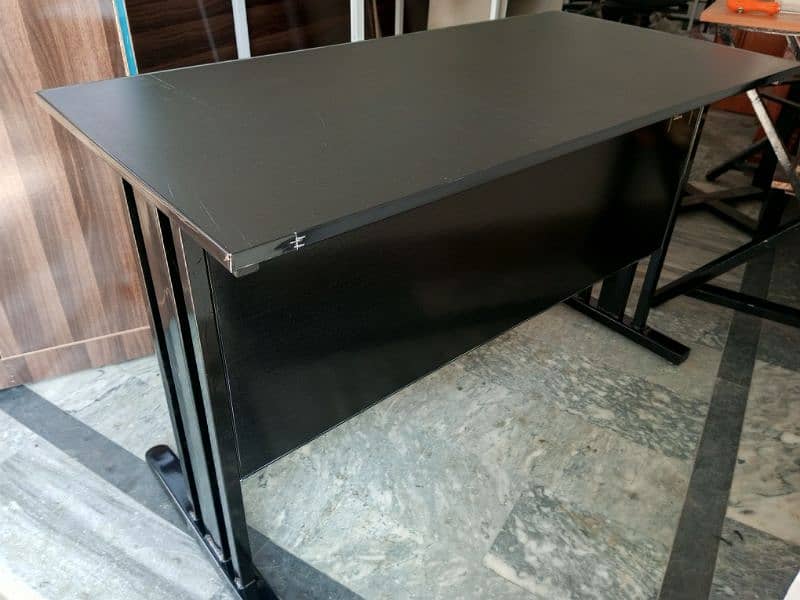 Brand New Modern Exactive Office Table / Computer / Laptop Tables 4