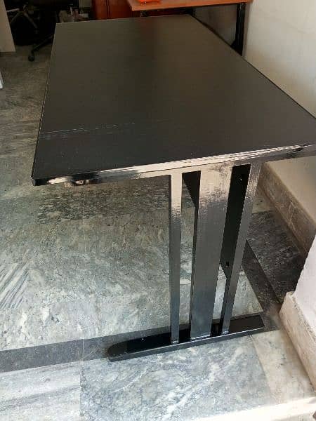Brand New Modern Exactive Office Table / Computer / Laptop Tables 5