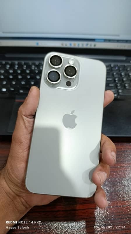 Iphone 15 pro max JV 0