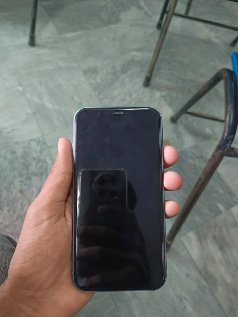 Apple iPhone XR 1