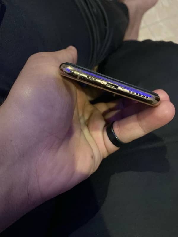 iphone xs 256 Gb factry unlock 4