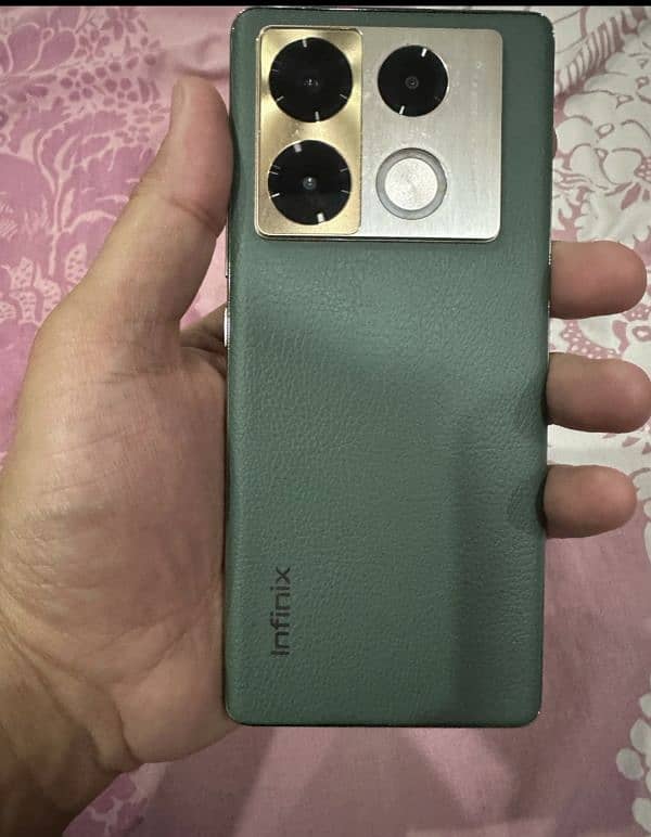 Infinix note 40 pro for sale in excellent condition 6