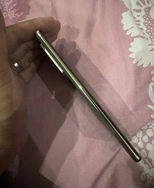 Infinix note 40 pro for sale in excellent condition 7