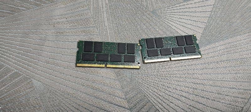 DDR4-2400 (crucial) 16gb x 2 ram 1