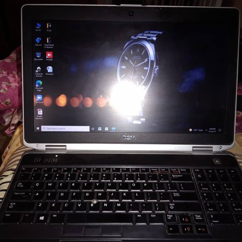 Dell Latitude E6530 0