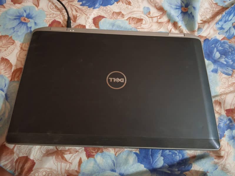 Dell Latitude E6530 3