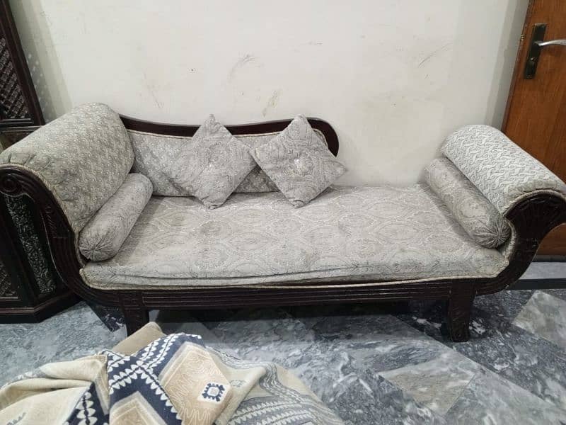 Dewan in good wood quality 0
