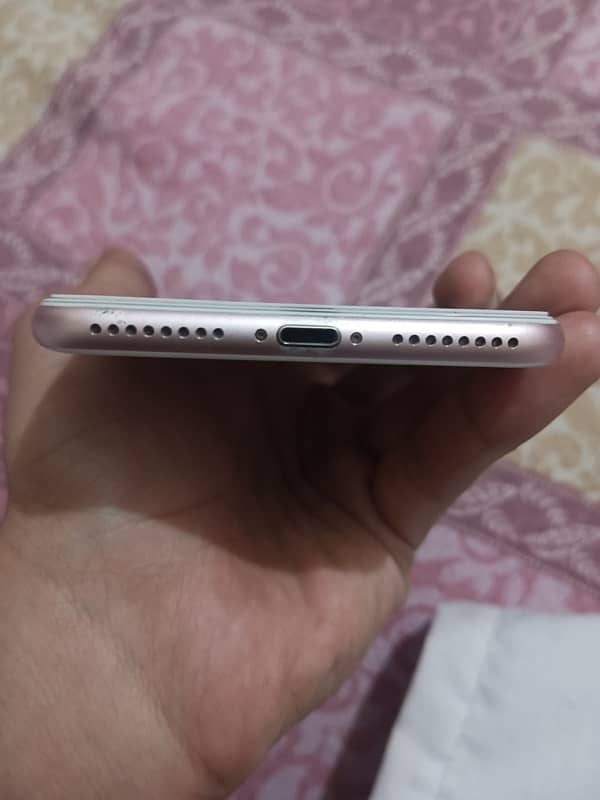 iPhone 7puls PTA camera outclass 0