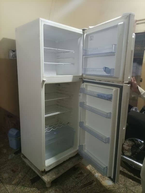 Dawlance full size fridge original condition in lalukhet 03112332537 1