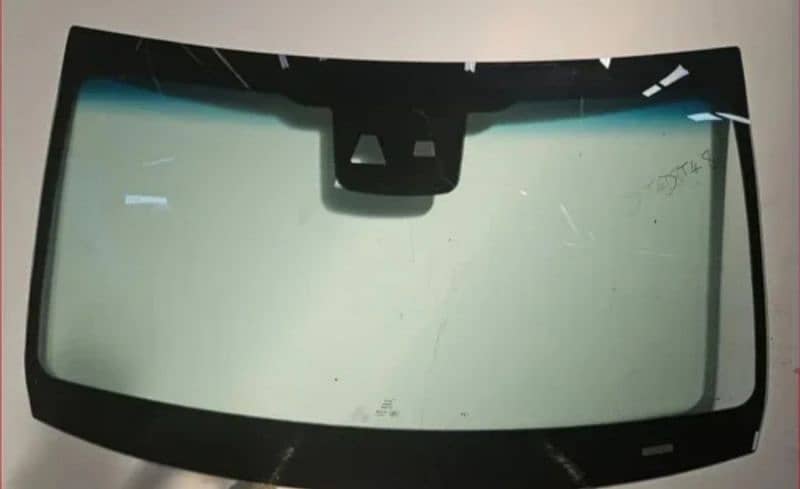 Mercedes W205 C class windscreen 0