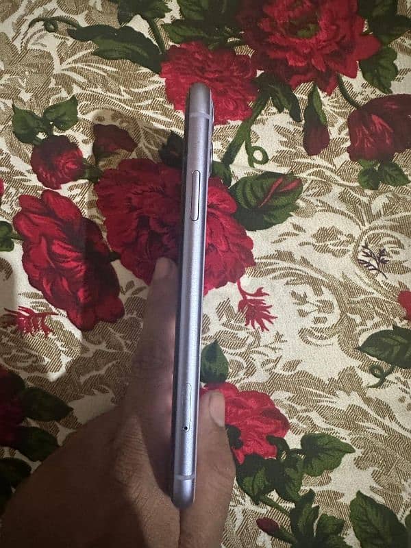 iphone 11 JV used 1