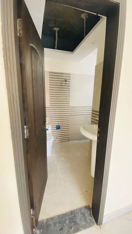 5 Marla Flat Available for Rent on 1st Floor 13