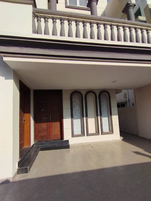 Lower Portion Locked And Upper Portion Available For Rent 0