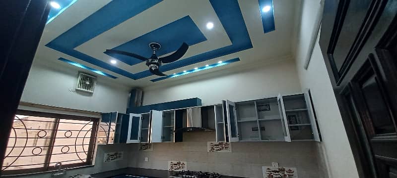 Lower Portion Locked And Upper Is Available For Rent 3