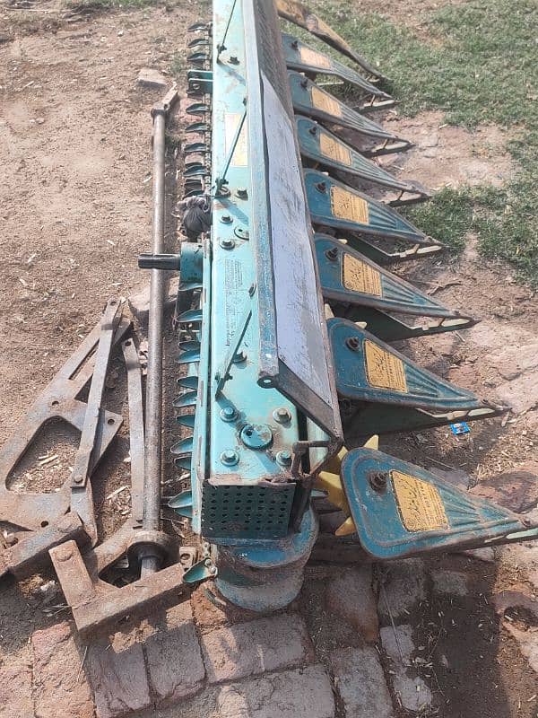 Raper Gandum cutter new condition one season use 2
