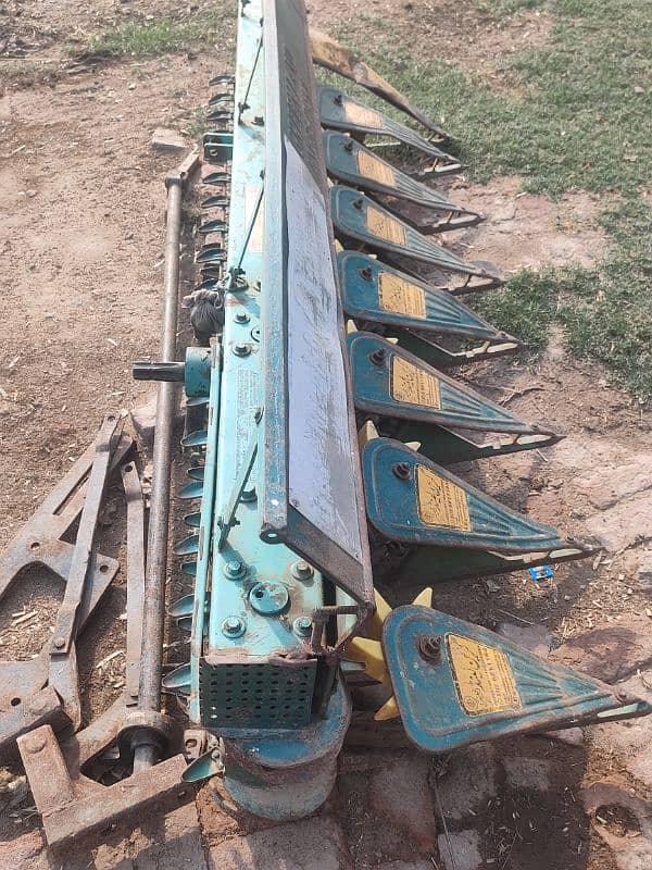 Raper Gandum cutter new condition one season use 3