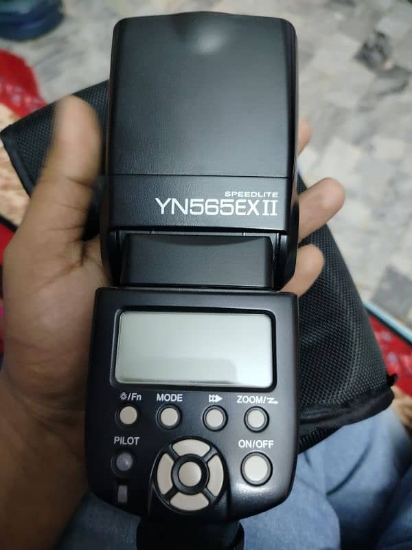 Yongnuo YN-565 EX II TTL Flash Speedlite (Canon) 5