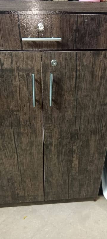 beautiful wardrobe with three shelves in slightly used condition 2