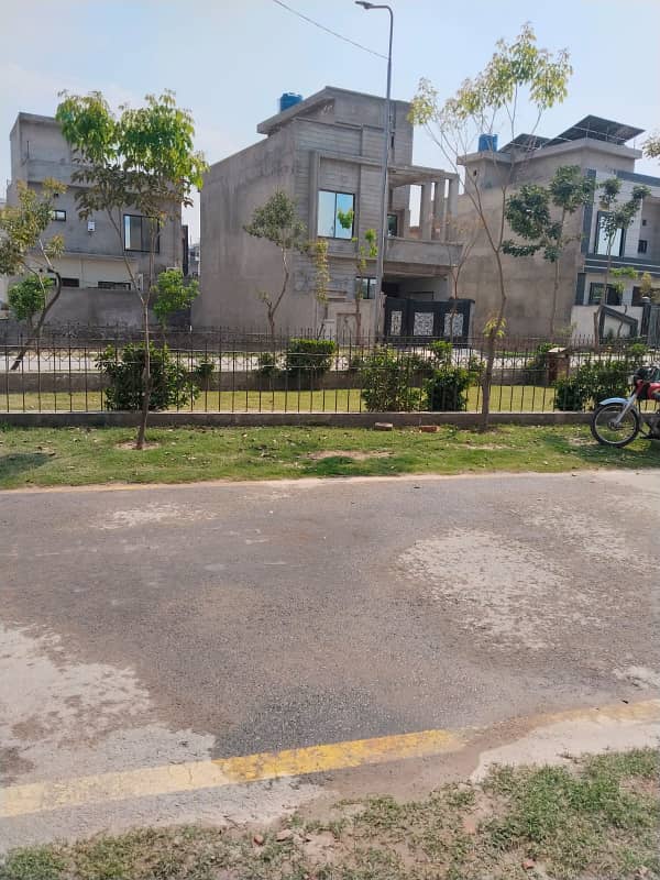 5 marla plot for sale 4