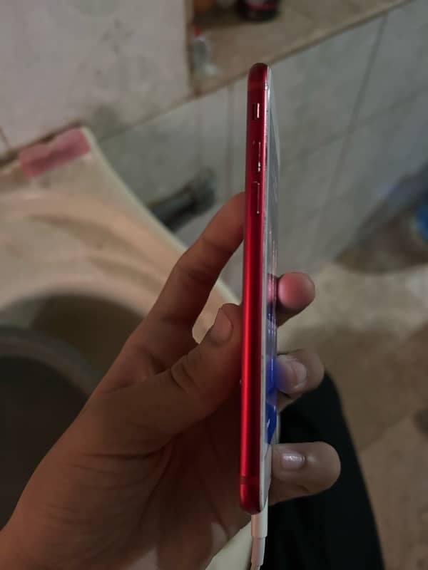 iPhone 7 128 gb factory unlock bas panel pir line ka but touch ok ha 2