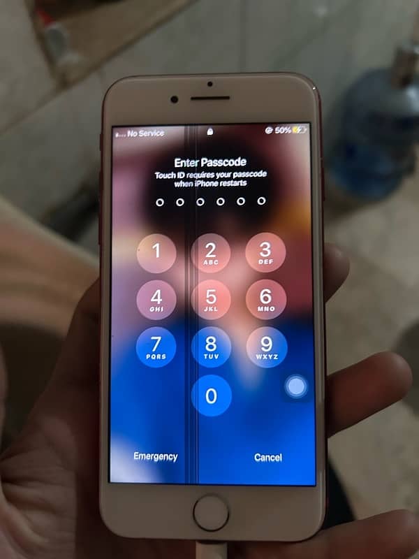 iPhone 7 128 gb factory unlock bas panel pir line ka but touch ok ha 4