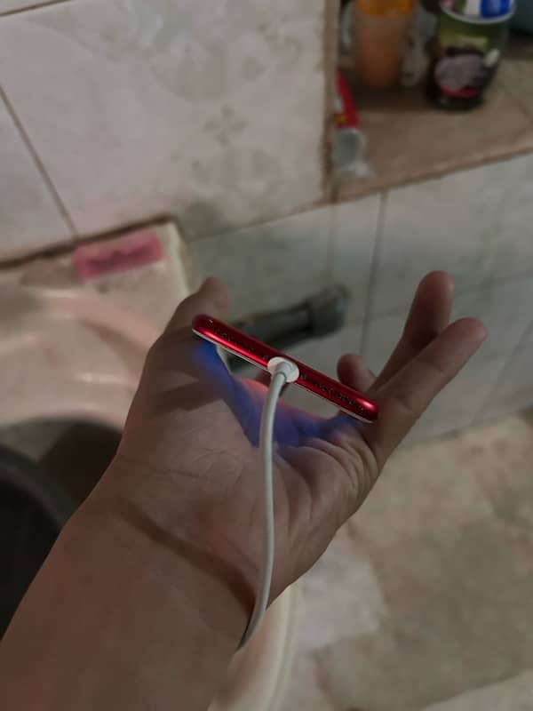 iPhone 7 128 gb factory unlock bas panel pir line ka but touch ok ha 7