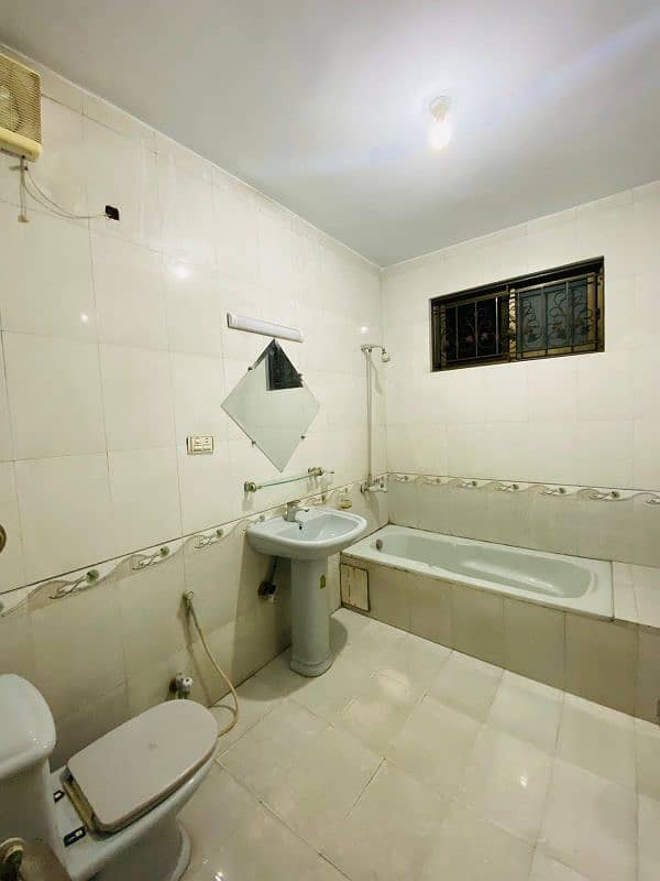 Girls hostel nearest to Numl, ICMA and Shifa 9