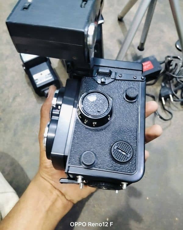 yashica 124 antique camera bilkul new 10/10 condition 4