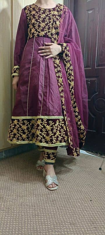 fancy 3 piece frock in readable price 0