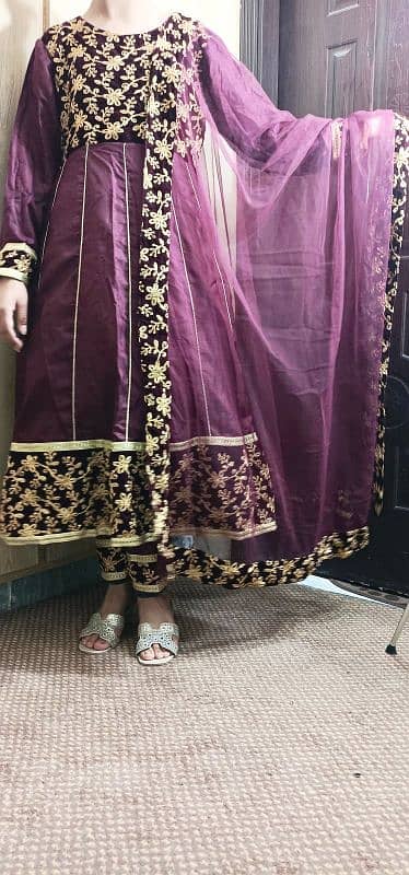 fancy 3 piece frock in readable price 1