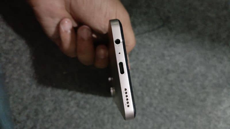Sparx Neo 8 plus 2