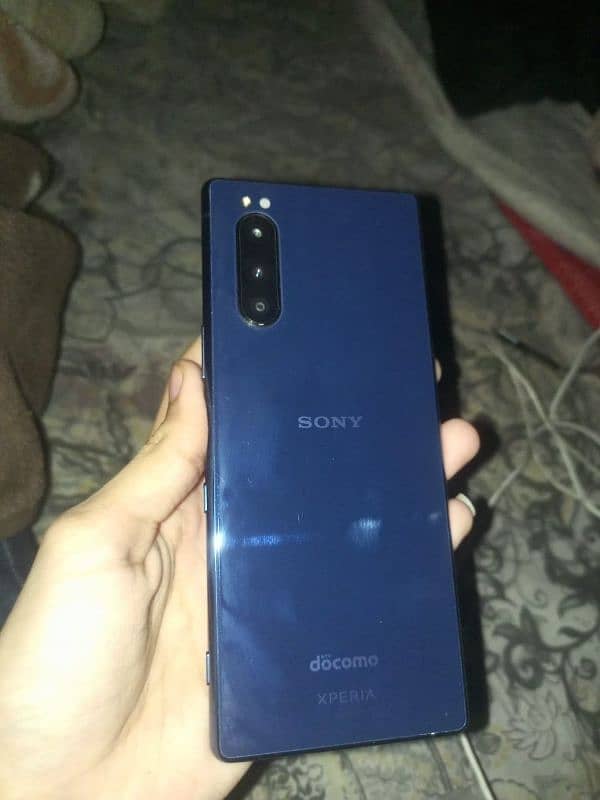Sony Xperia 5 6