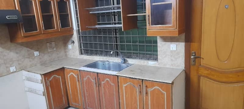 10 Marla Corner With Separate Gate House 4