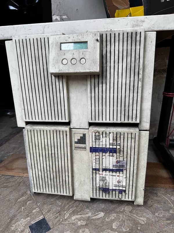 Apc Matrix ups 5000 watts 48v 0