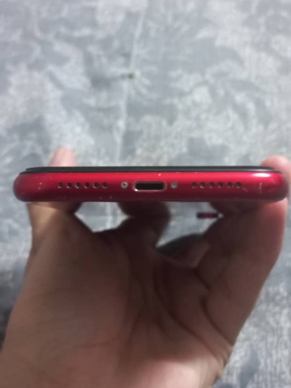 iphone xr 4