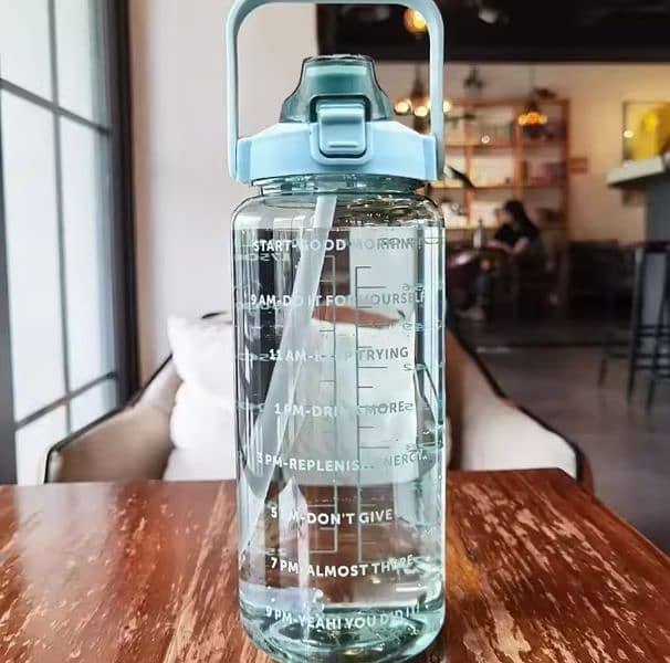 2L portable Waterbottle 2