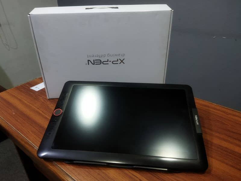 XP pen Artist 15.6 Pro Drawing Tablet 1