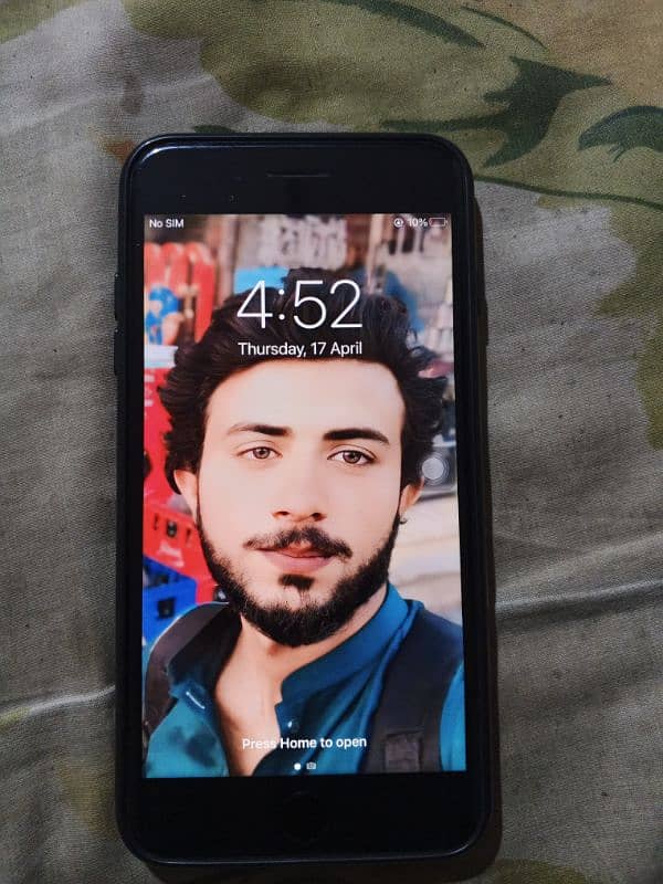 bht ashi chezz Hy 256 gb non pta sirf back camera wark ni kr rha 0