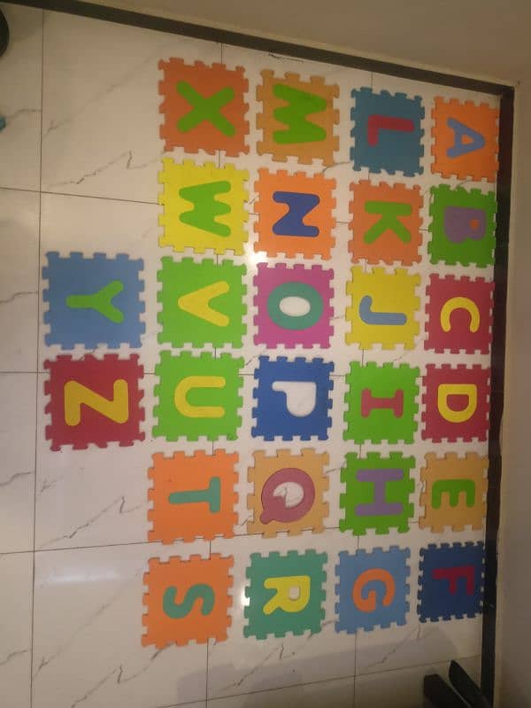 Alphabet / Numbers Puzzle Mat 8