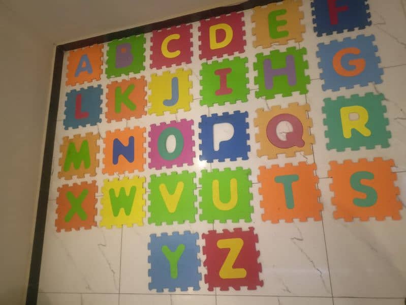 Alphabet / Numbers Puzzle Mat 10