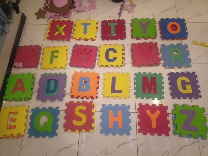 Alphabet / Numbers Puzzle Mat 12