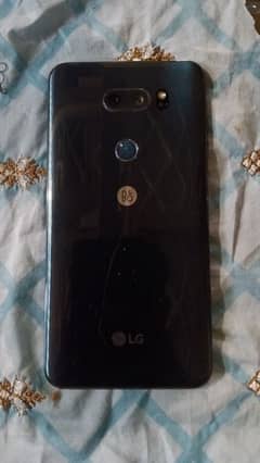 LG V30 4 GB 64 GB pta approve argent sale